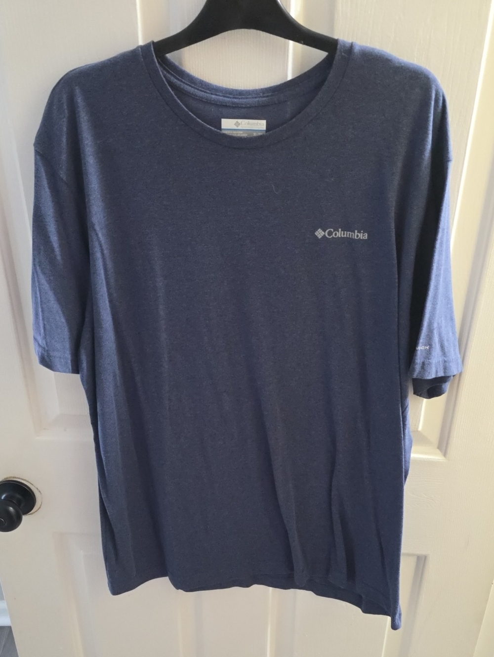 Columbia Men’s Navy Blue Short-Sleeve Crew Tee